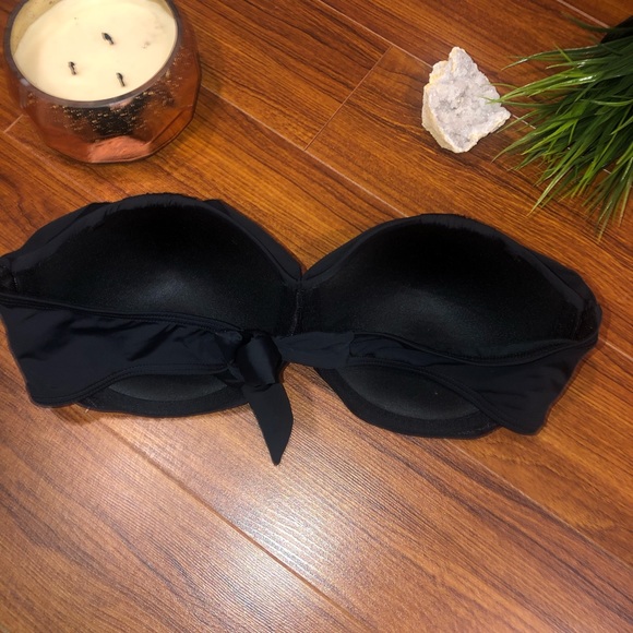 ✨LA VIE EN ROSE BLACK STRAPLESS BIKINI TOP ✨ - Picture 3 of 4